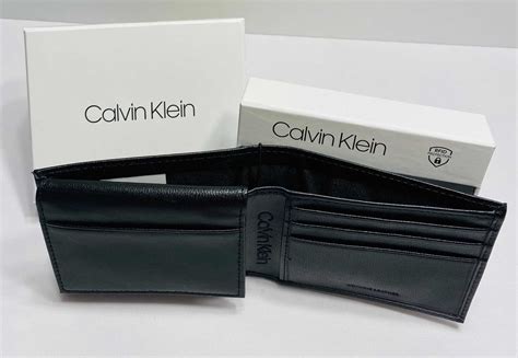 cartera calvin klein negra|calvin klein carteras.